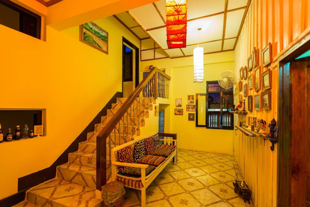 琅勃拉邦维娜蒂莎家庭式客栈公寓 外观 照片